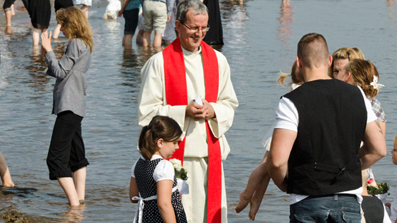 Tauffest "Segen im Fluss" 2011 © Bernd Jonkmans